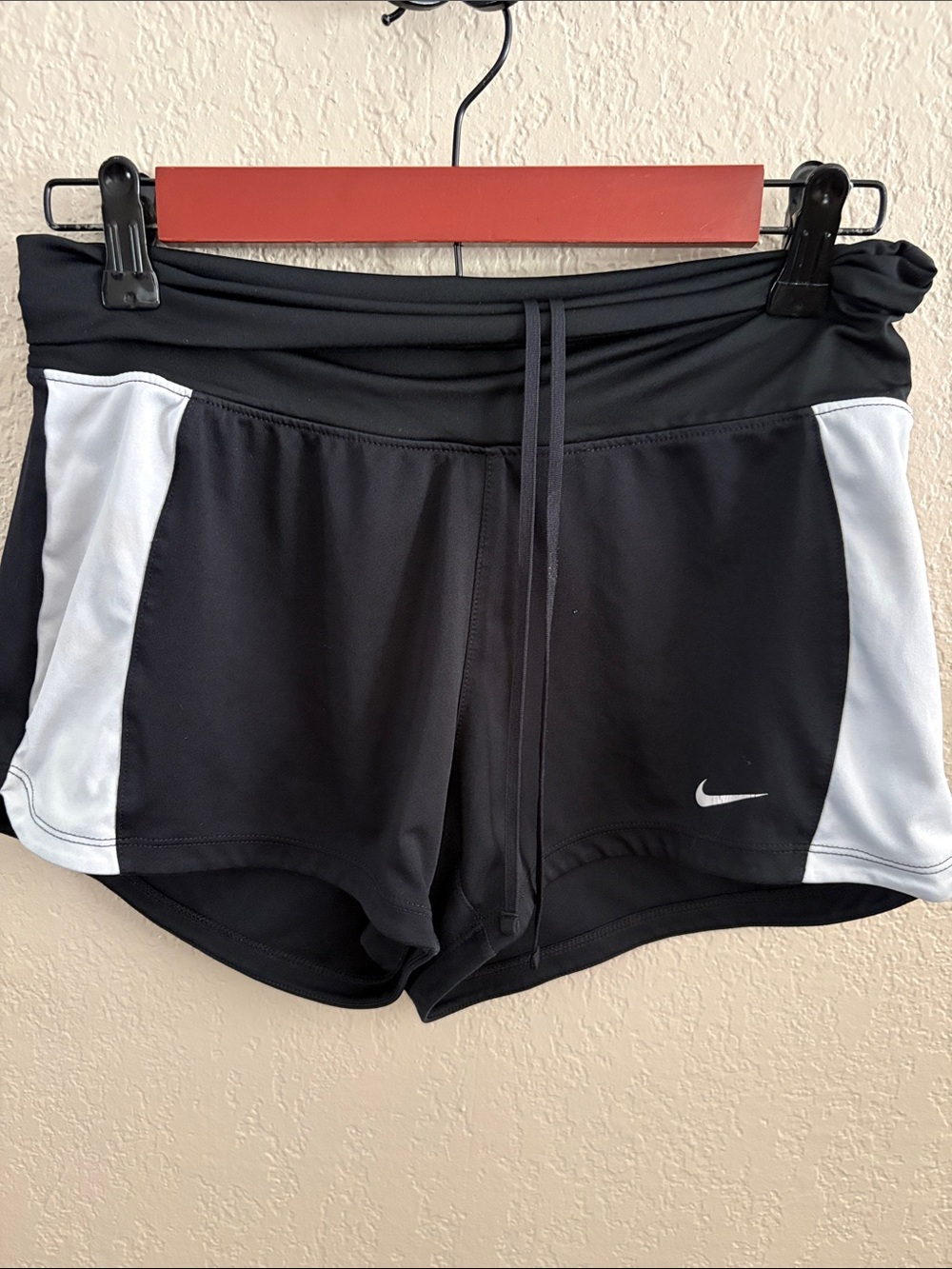 Nike women’s black and white shorts size XS